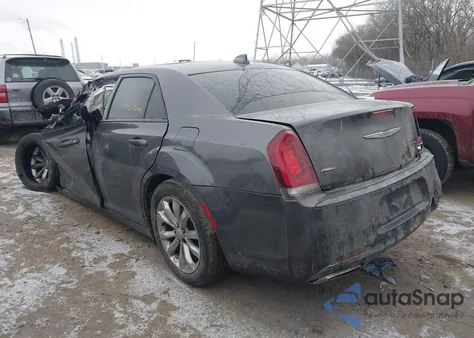 2015 Chrysler 300 300S из США, поврежденный, VIN 2C3CCAGGXFH793040